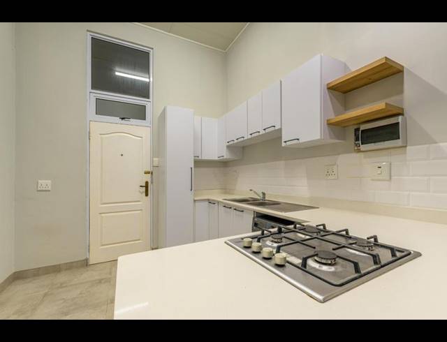 1 BEDROOM APARTMENT FOR SALE IN HILTON CENTRAL